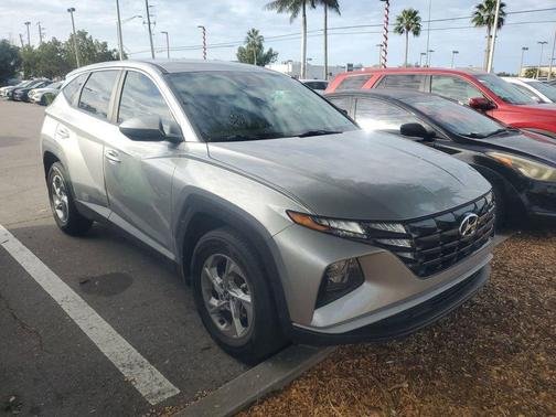 2024 Hyundai TUCSON SE