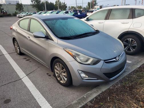 2014 Hyundai ELANTRA SE