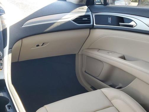 2020 Lincoln MKZ Standard