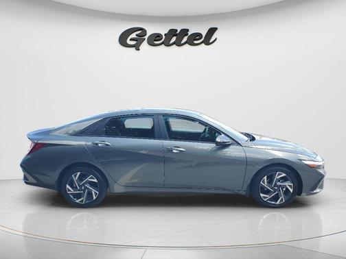 Amazon Gray 2025 Hyundai ELANTRA Sport