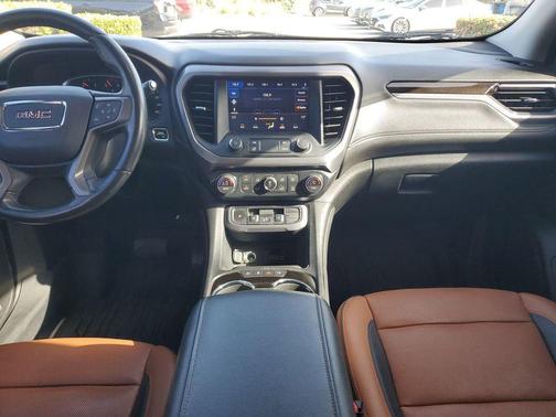 2020 GMC Acadia AWD AT4