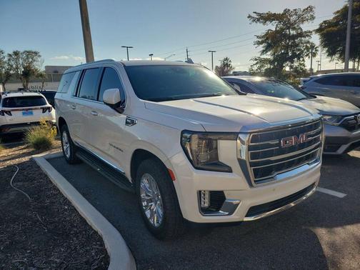 2023 GMC Yukon XL SLT