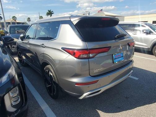 2022 Mitsubishi Outlander SEL 2.5 2WD