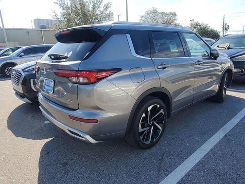 2022 Mitsubishi Outlander SEL 2.5 2WD