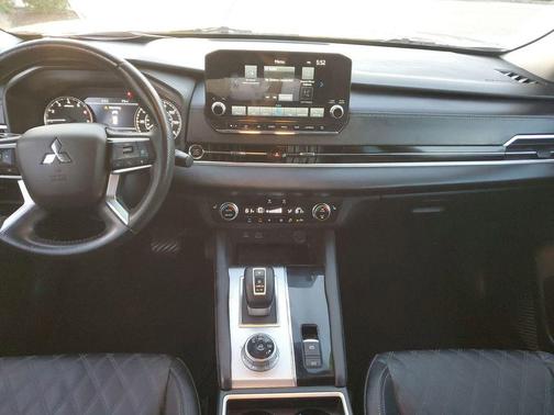 2022 Mitsubishi Outlander SEL 2.5 2WD