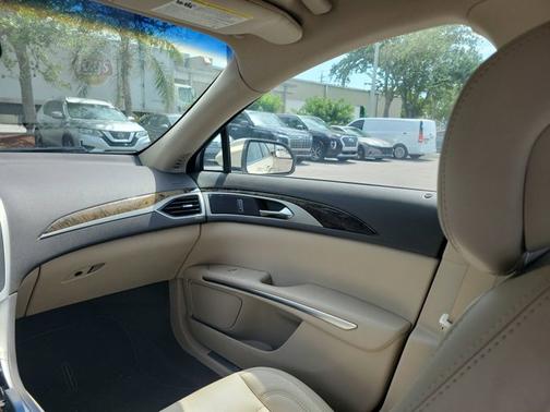 2016 Lincoln MKZ Hybrid