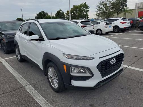 2021 Hyundai KONA SEL