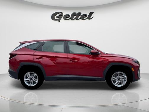 Ultimate Red 2026 Hyundai TUCSON SE