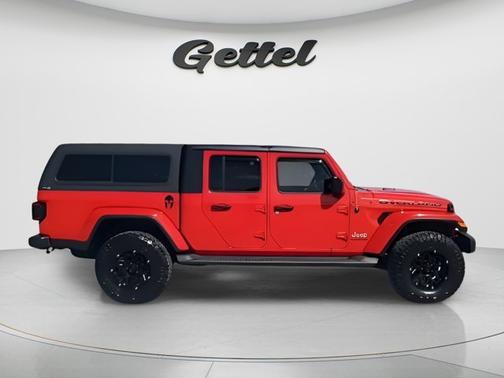 Firecracker Red Clearcoat 2021 Jeep Gladiator Overland