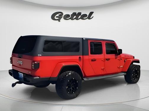 Firecracker Red Clearcoat 2021 Jeep Gladiator Overland