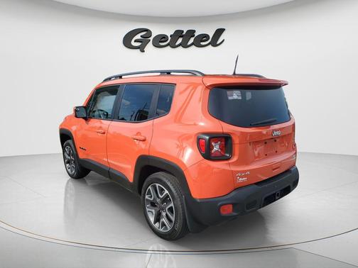 Omaha Orange 2018 Jeep Renegade Latitude