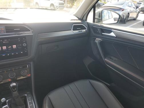 2024 Volkswagen Tiguan 2.0T Wolfsburg Edition