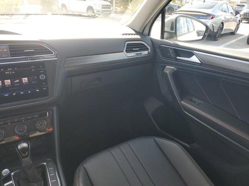 2024 Volkswagen Tiguan 2.0T Wolfsburg Edition