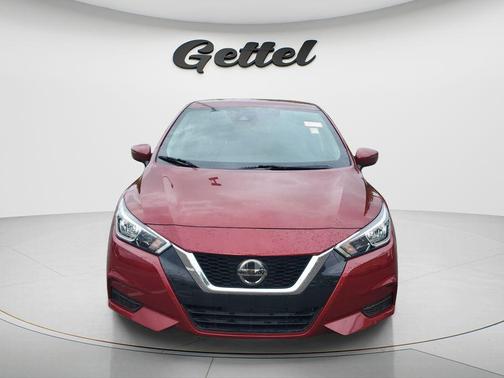 Scarlet Ember Pearl Metallic 2020 Nissan Versa 1.6 SV