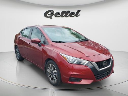 Scarlet Ember Pearl Metallic 2020 Nissan Versa 1.6 SV
