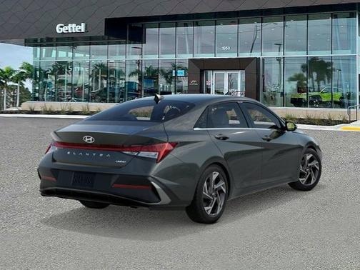 2025 Hyundai ELANTRA Limited