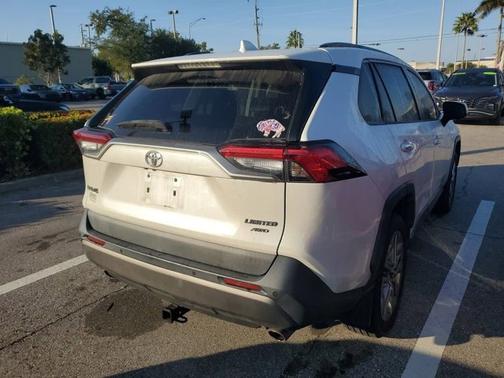 2019 Toyota RAV4 Limited