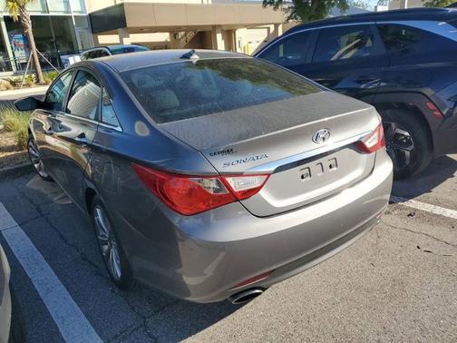 2013 Hyundai SONATA SE