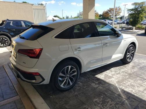 2022 Audi Q5 45 S line Premium Plus