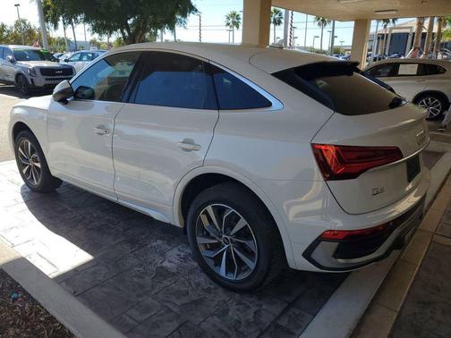 2022 Audi Q5 45 S line Premium Plus