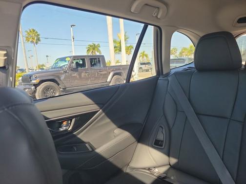 2025 Subaru Outback Touring XT