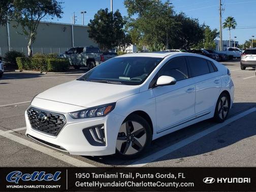 2022 Hyundai IONIQ Hybrid SEL