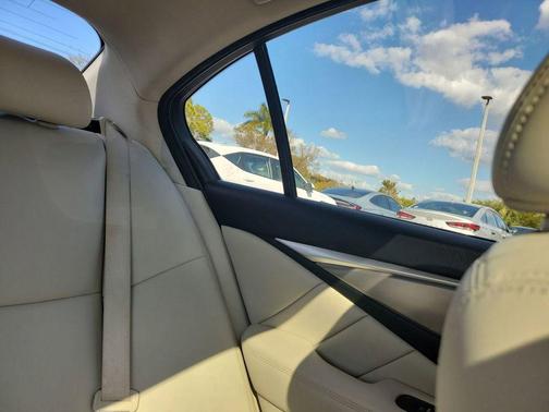 2016 INFINITI Q50 2.0T Premium