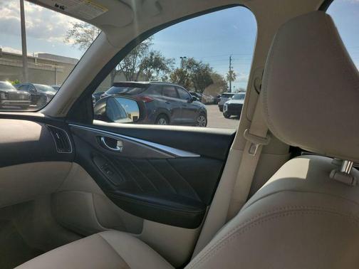 2016 INFINITI Q50 2.0T Premium