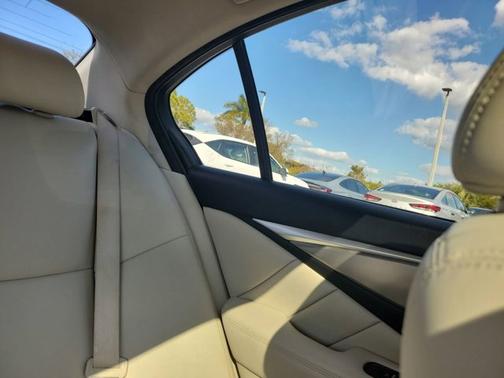 2016 INFINITI Q50 2.0T Premium