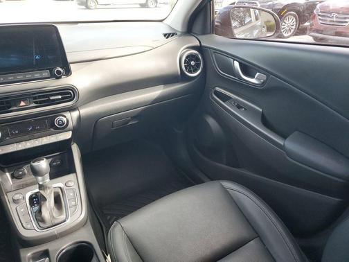 2022 Hyundai KONA Limited