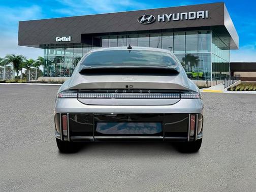 2025 Hyundai IONIQ 6 Limited