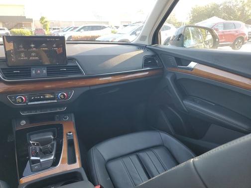 2023 Audi Q5 S line Premium Plus