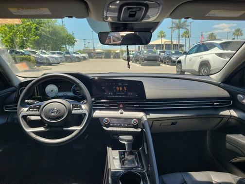 2021 Hyundai ELANTRA HEV Limited