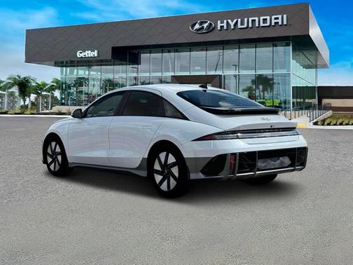 2025 Hyundai IONIQ 6 SE