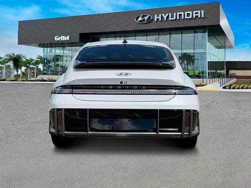2025 Hyundai IONIQ 6 SE