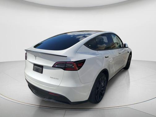 2022 Tesla Model Y Performance Dual Motor All-Wheel Drive