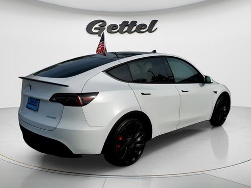 2022 Tesla Model Y Performance Dual Motor All-Wheel Drive