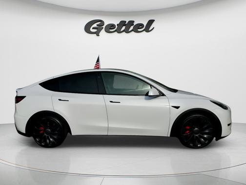 2022 Tesla Model Y Performance Dual Motor All-Wheel Drive