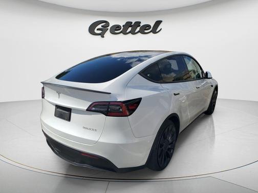 2022 Tesla Model Y Performance Dual Motor All-Wheel Drive