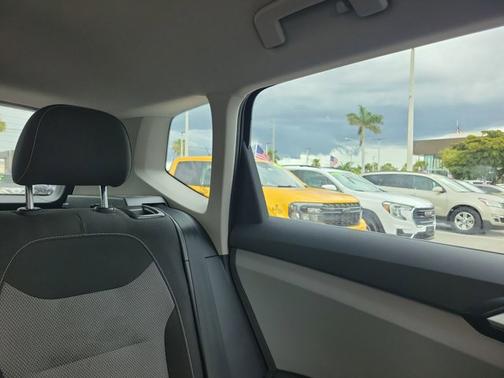 2023 Volkswagen Taos S