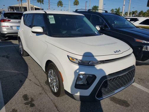 2022 Kia Soul LX