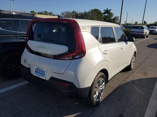 2022 Kia Soul LX