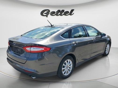 2016 Ford Fusion S