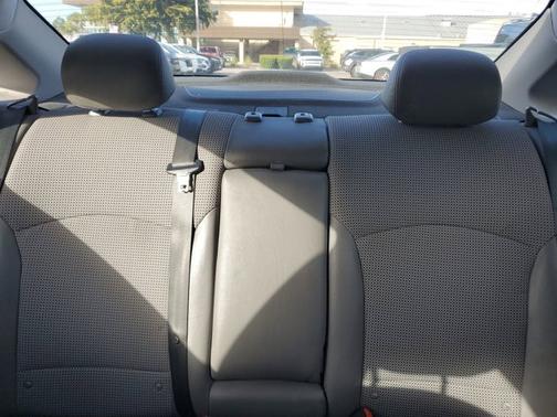 2012 Hyundai SONATA SE