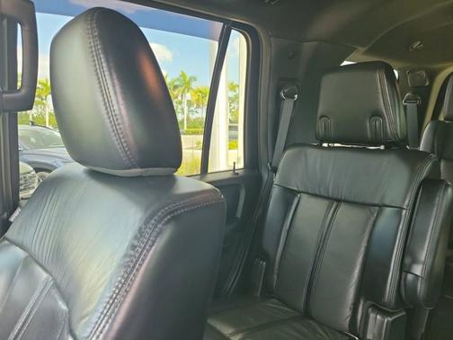 2017 Lincoln Navigator Select