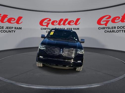 2017 Lincoln Navigator Select