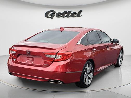 Radiant Red Metallic 2018 Honda Accord Touring