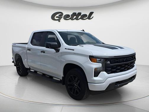 Summit White 2026 Chevrolet Silverado 1500 Custom