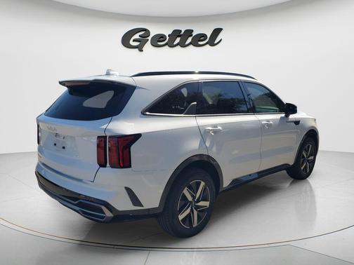 Glacial White Pearl 2023 Kia Sorento S