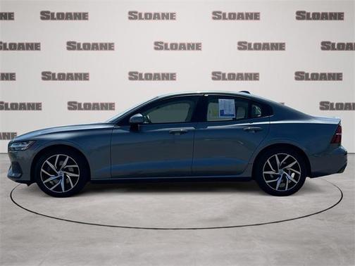 2020 Volvo S60 T5 Momentum
